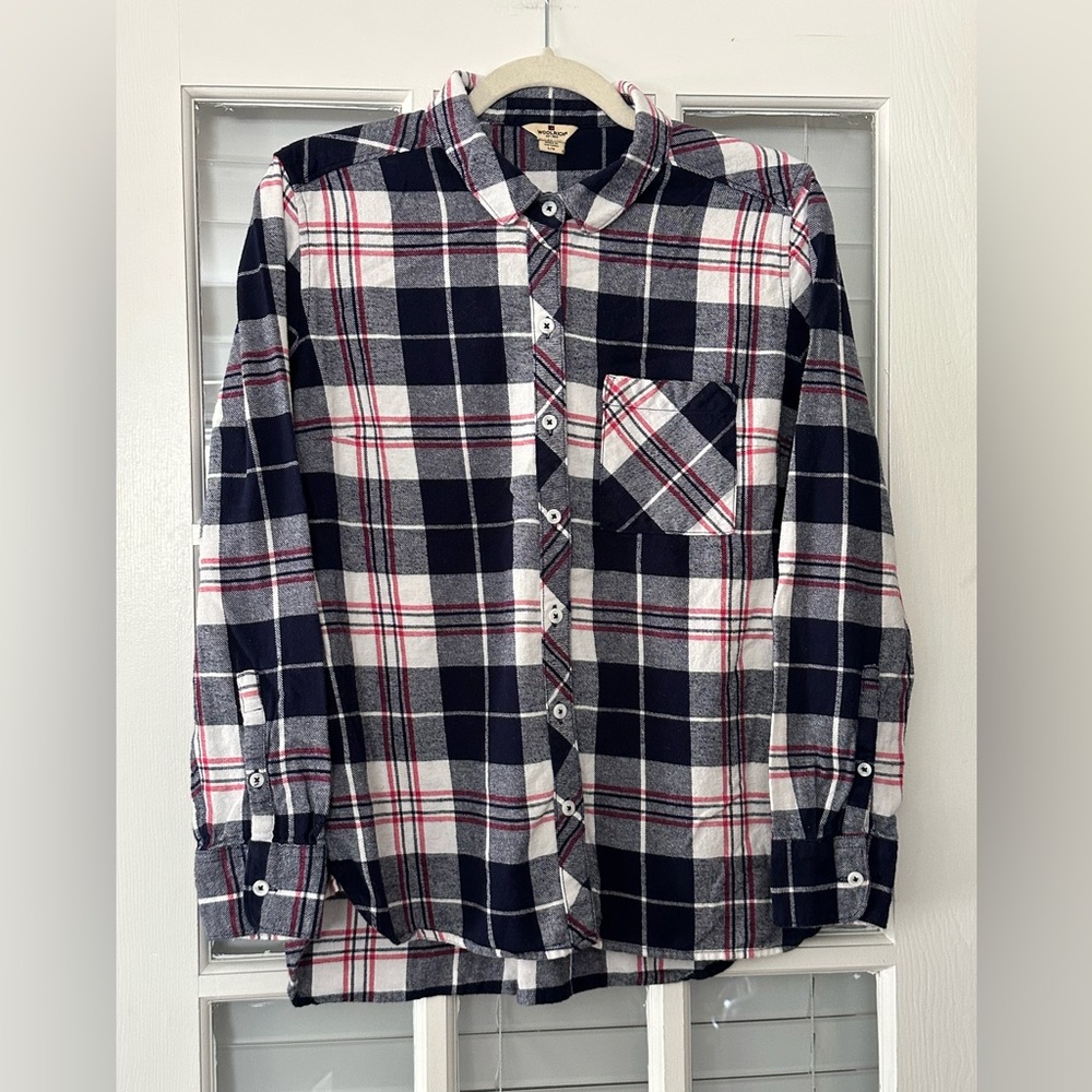 Woolrich Women’s L Blue White Red Plaid Long Sleeve Shirt